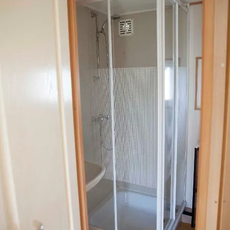 Zeezand Recreatie Cozy Chalets אתר קמפינג *